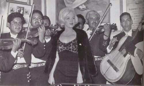 Marilyn Monroe & Mariachi Band in Mexico City.